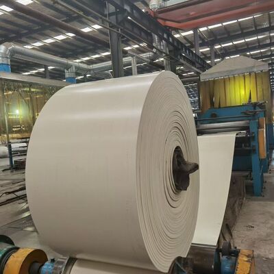 खरीदें सफेद NN रबर कन्वेयर बेल्ट 3-12 परतें 15Mpa तन्यता शक्ति online manufacture